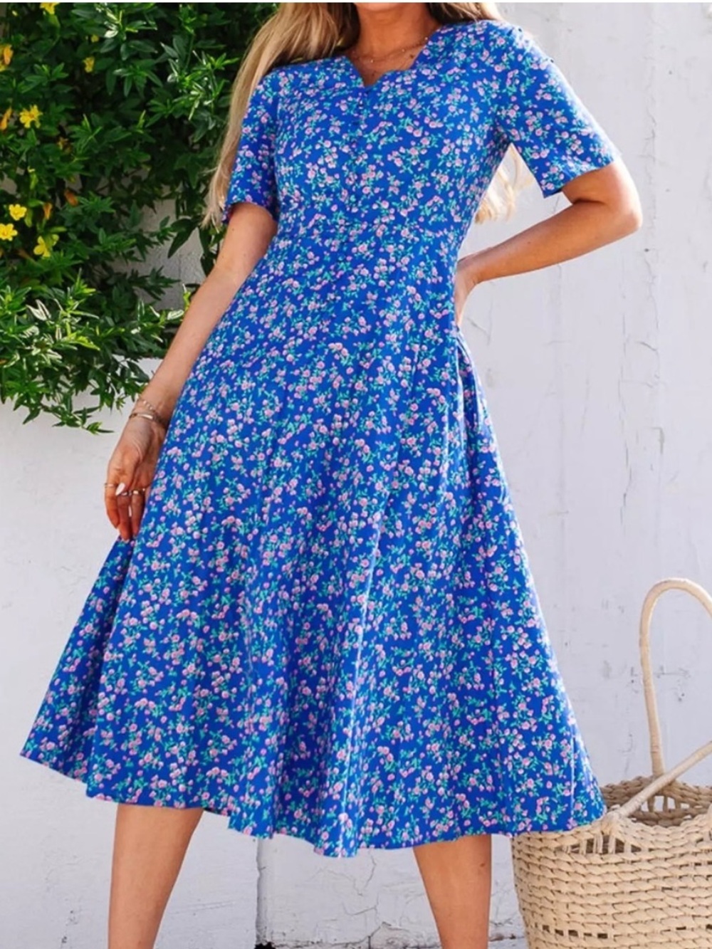 NWT Ivy City Co Size 6 Allie Royal Blue Floral Short Sleeve A-Line Midi Dress